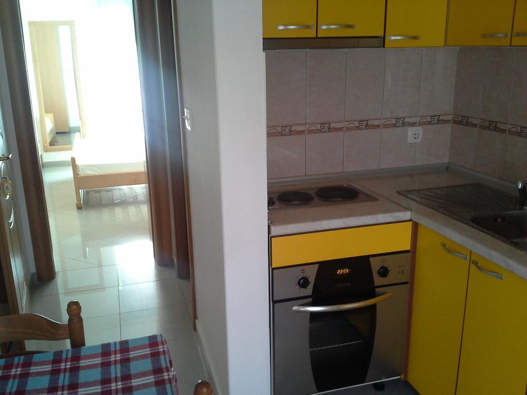 Apartments Parapid Будва Стая снимка